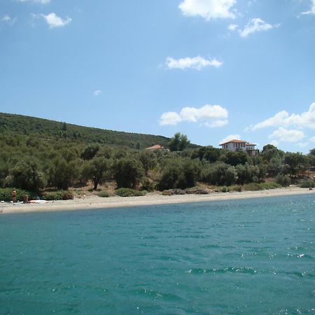 Kalama Apartments Каламос Экстерьер фото