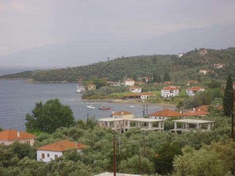 Kalama Apartments Каламос Экстерьер фото
