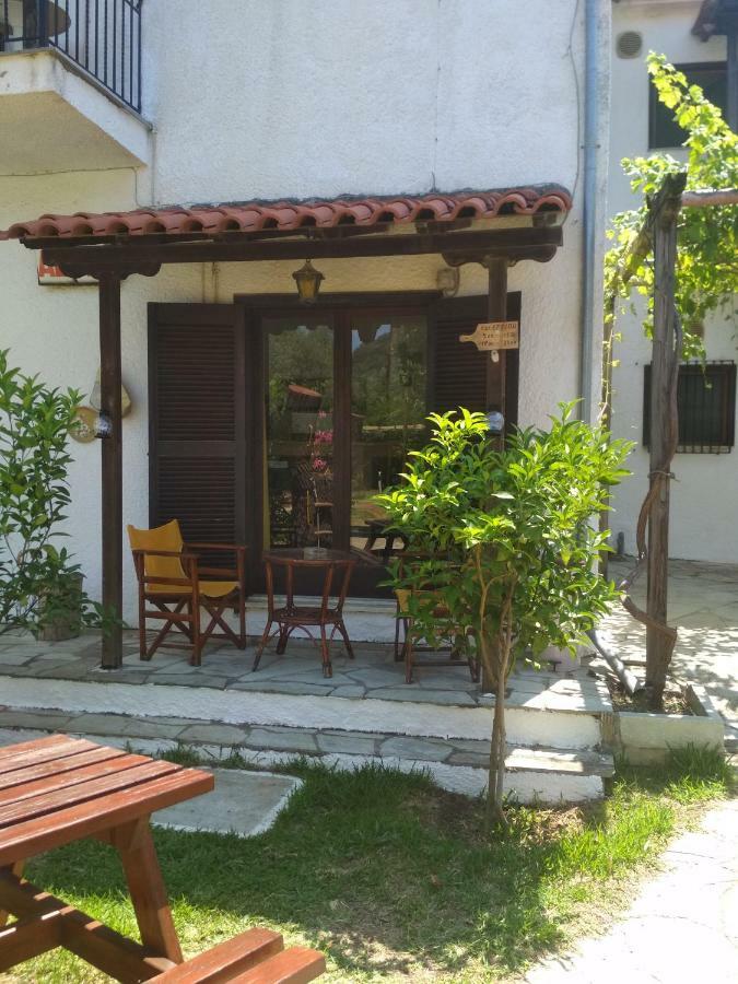Kalama Apartments Каламос Экстерьер фото
